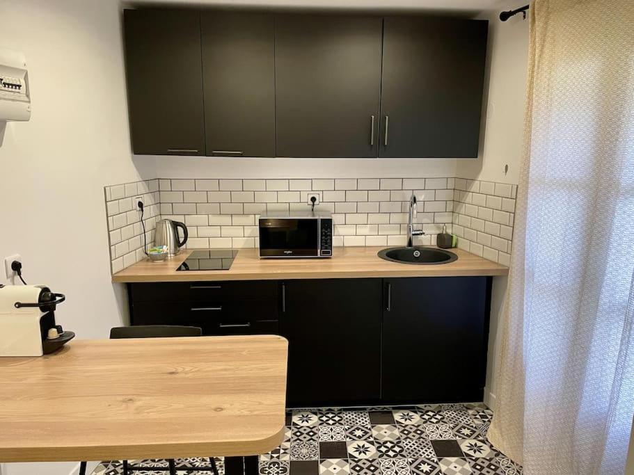 Le Moulin 3 - Appartement Tout Confort Centre Ville - Beziers - Wifi - Tv Connecte Exterior photo